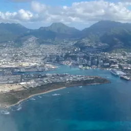 Image of honolulu from the shore